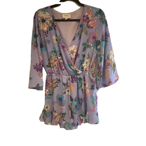 Everly Floral Romper Women’s Size Medium Excellent Garden Party Cruise Vacation